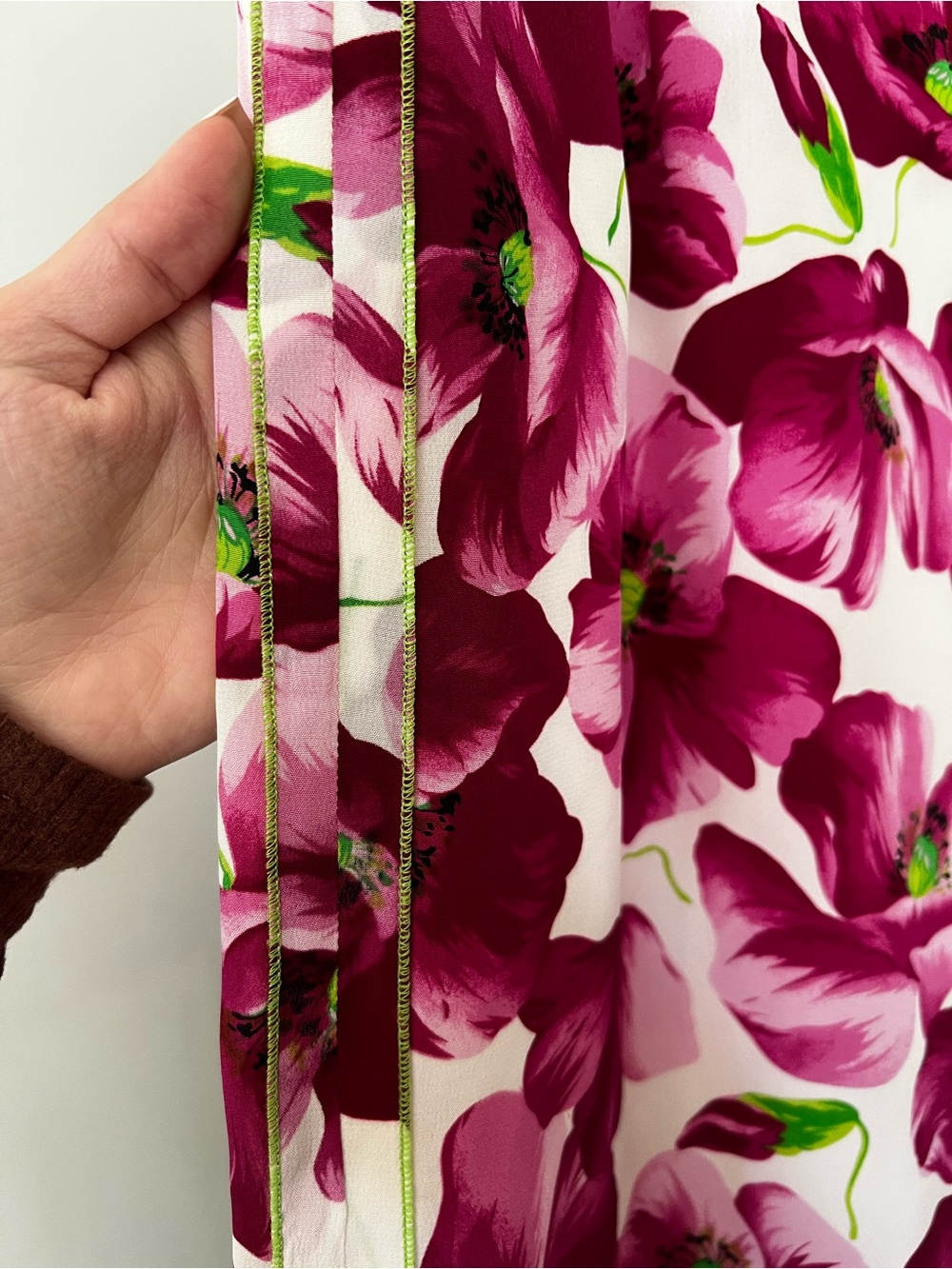 Dolce & Gabbana floral Midi Skirt with Fuchsia Floral Print - Picture 4 of 11